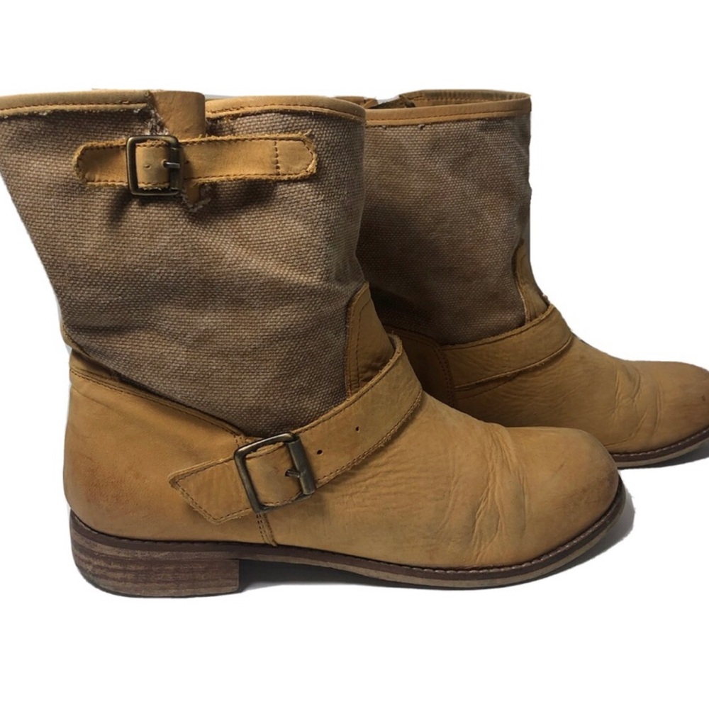 Lockeed Anthropologie slip on boots. Size 9.